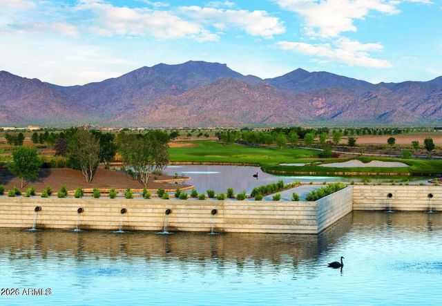 17631 W CRAWFORDSVILLE Drive, Surprise, AZ 85388