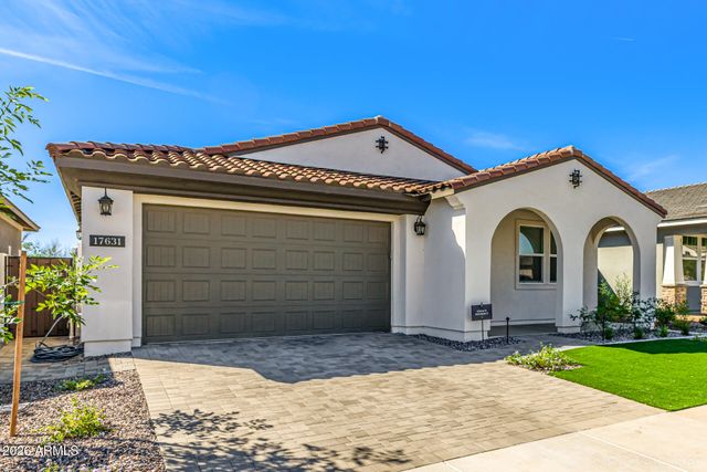 17631 W CRAWFORDSVILLE Drive, Surprise, AZ 85388