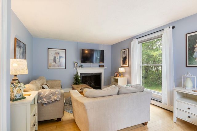 9 Hemlock Forest Drive, Dover, NH 03820