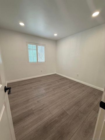 7934 Camino Huerta, San Diego, CA 92122