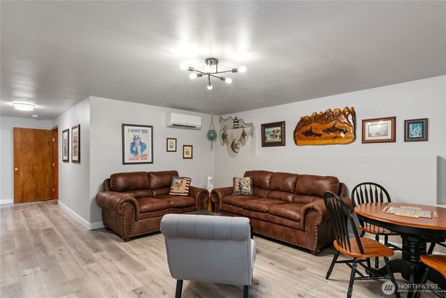 121 E Fir Tree Lane, Union, WA 98592