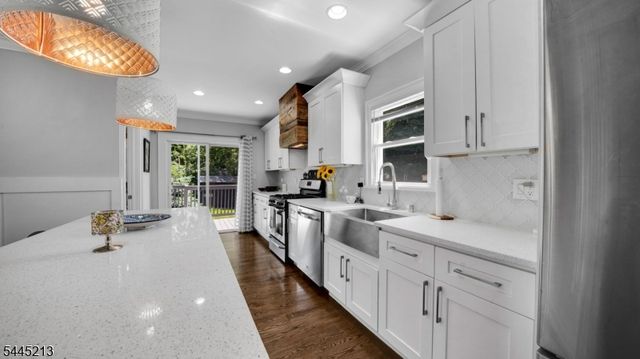 180 Washington Ave, Rutherford Boro, NJ 07070