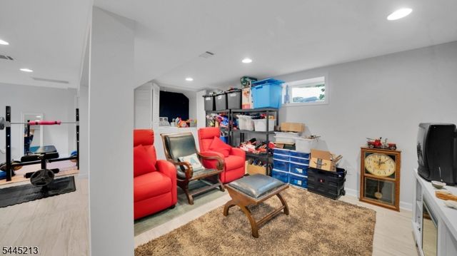 180 Washington Ave, Rutherford Boro, NJ 07070