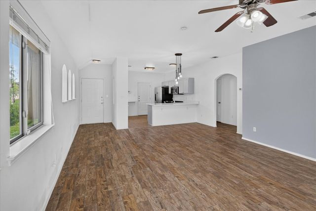 15111 Parrish Ln LN, Austin, TX 78725