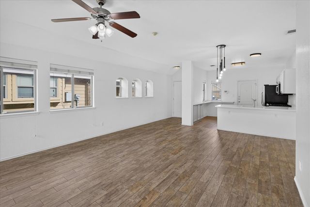 15111 Parrish Ln LN, Austin, TX 78725