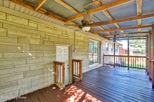 1024 Hillview Blvd, Louisville, KY 40229