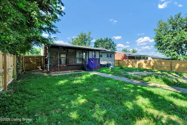 1024 Hillview Blvd, Louisville, KY 40229