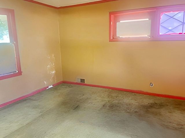 1006 Borger Street, Plainview, TX 79072