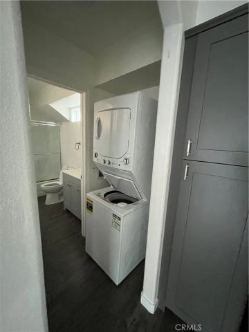 1230 Leland 102, Burbank, CA 91504