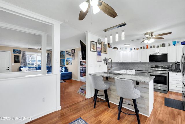 78 Rolling Heights Blvd, Rineyville, KY 40162