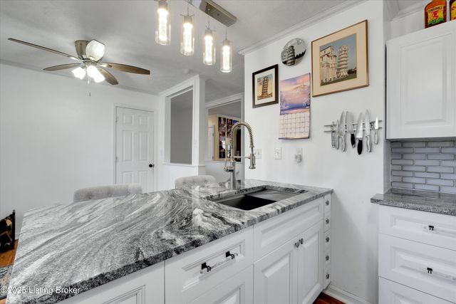 78 Rolling Heights Blvd, Rineyville, KY 40162