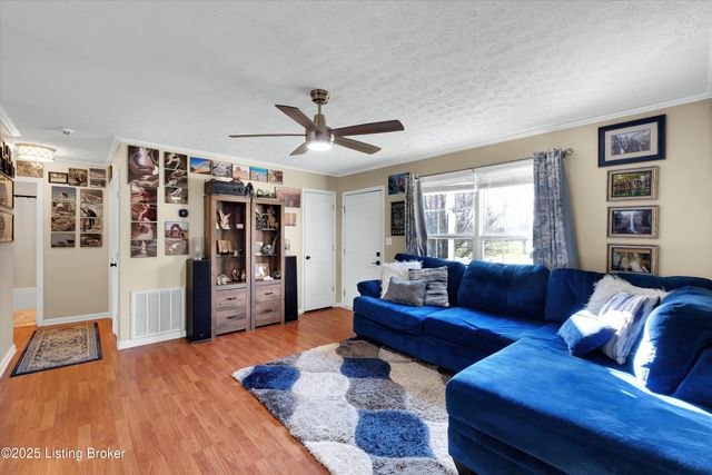 78 Rolling Heights Blvd, Rineyville, KY 40162