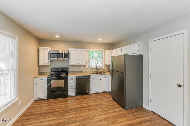 7312 Pebblebrook Drive, Fayetteville, NC 28314