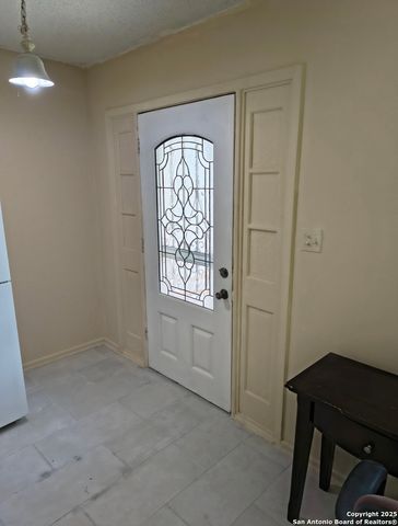 1230 Churing, San Antonio, TX 78245
