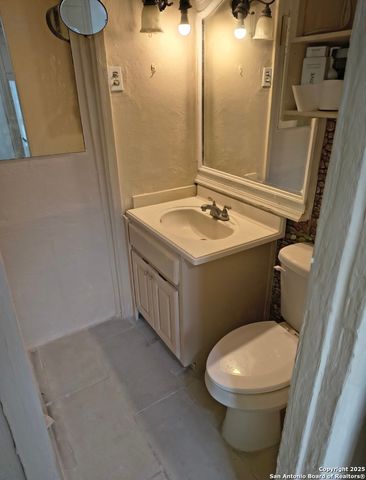 1230 Churing, San Antonio, TX 78245