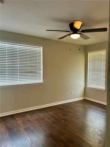 5801 WOODHAVEN Dr, Corpus Christi, TX 78412