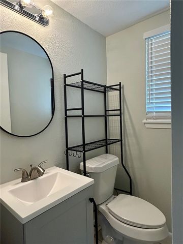 5801 WOODHAVEN Dr, Corpus Christi, TX 78412