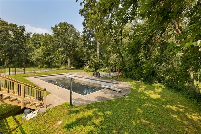 872 Rosedale Terrace, Crete, IL 60417