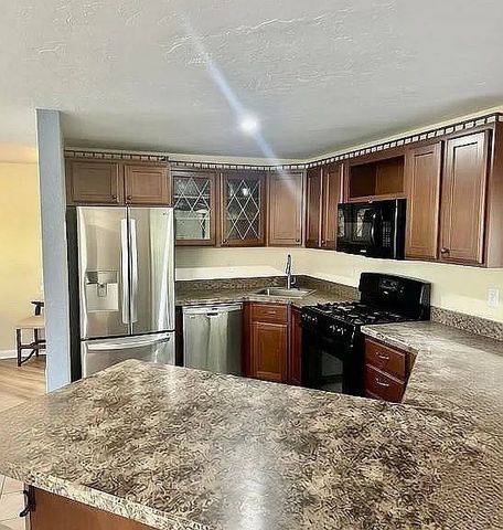 33 Spyglass Hill Dr 33, Ashland, MA 01721