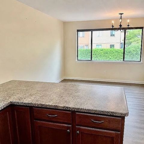 33 Spyglass Hill Dr 33, Ashland, MA 01721