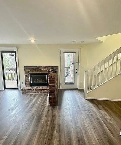 33 Spyglass Hill Dr 33, Ashland, MA 01721