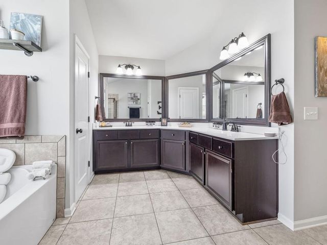 4035 Rolling Rock Trail, Cumming, GA 30028