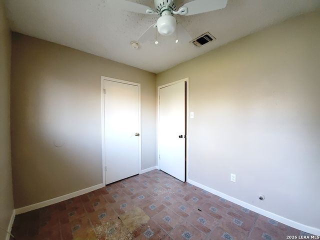 918 Hampton, San Antonio, TX 78220