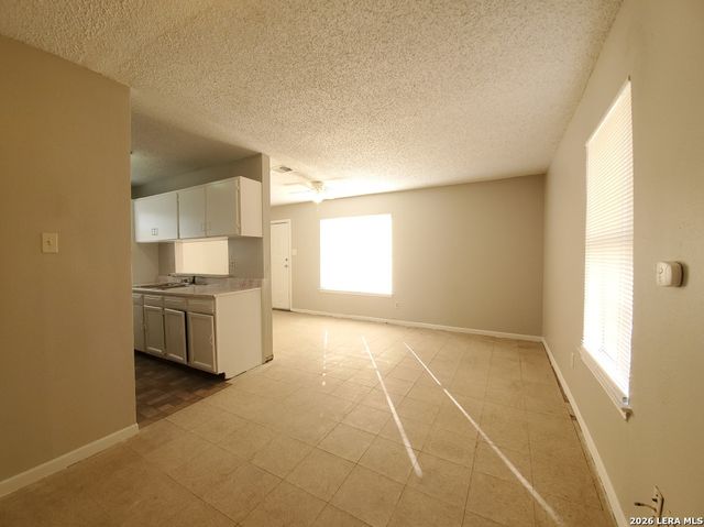 918 Hampton, San Antonio, TX 78220