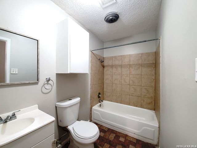 918 Hampton, San Antonio, TX 78220