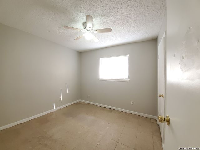 918 Hampton, San Antonio, TX 78220