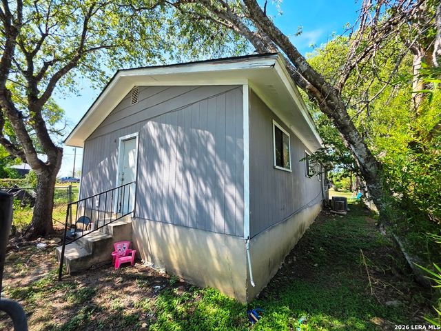 918 Hampton, San Antonio, TX 78220