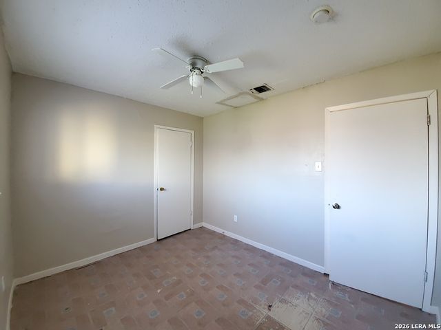 918 Hampton, San Antonio, TX 78220