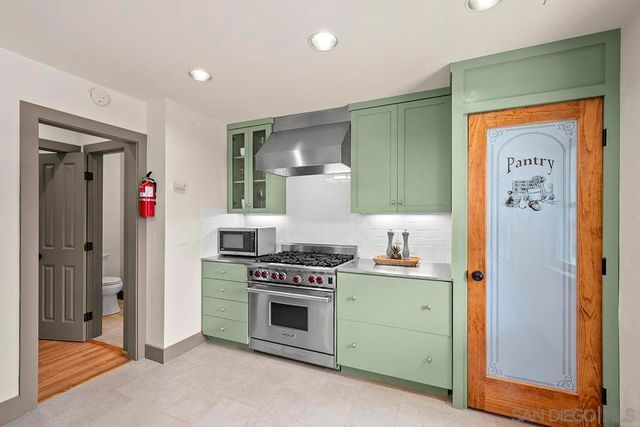 3003 Fried Avenue, San Diego, CA 92122