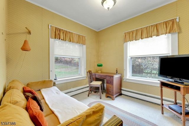 99 Armour Rd, Mahwah Twp., NJ 07430