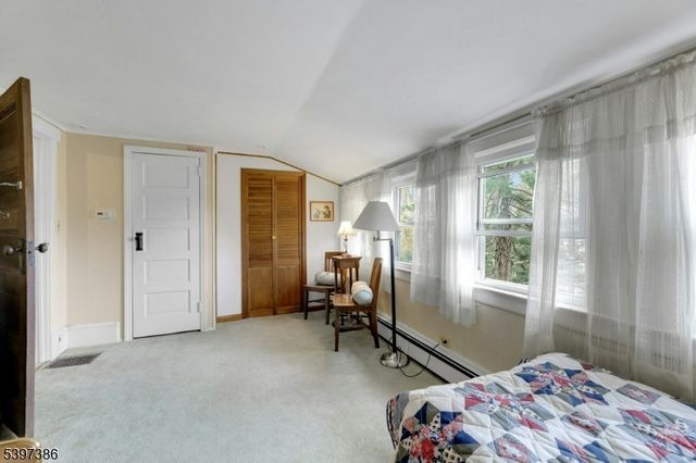 99 Armour Rd, Mahwah Twp., NJ 07430