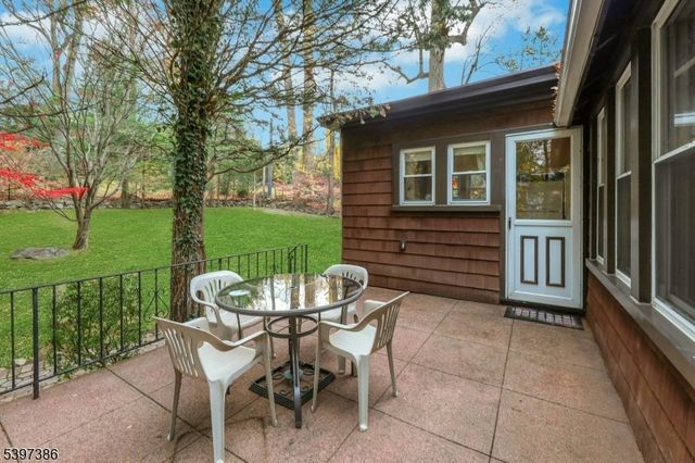 99 Armour Rd, Mahwah Twp., NJ 07430