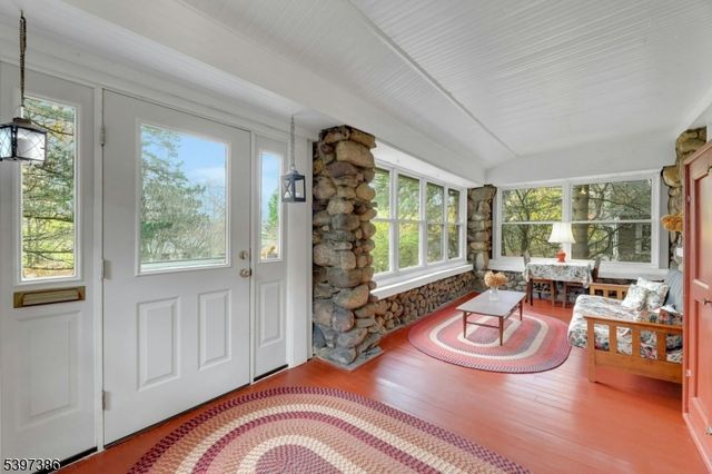 99 Armour Rd, Mahwah Twp., NJ 07430