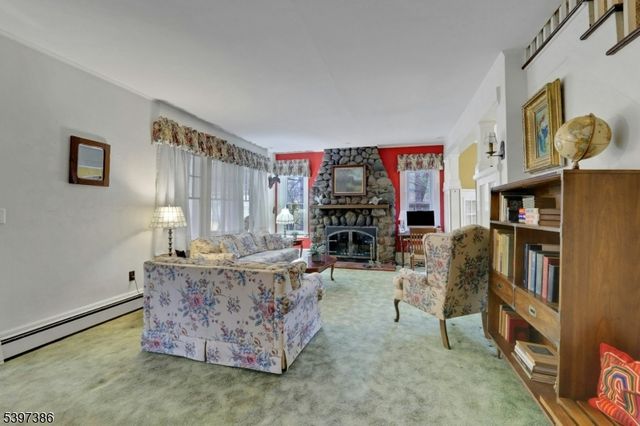 99 Armour Rd, Mahwah Twp., NJ 07430