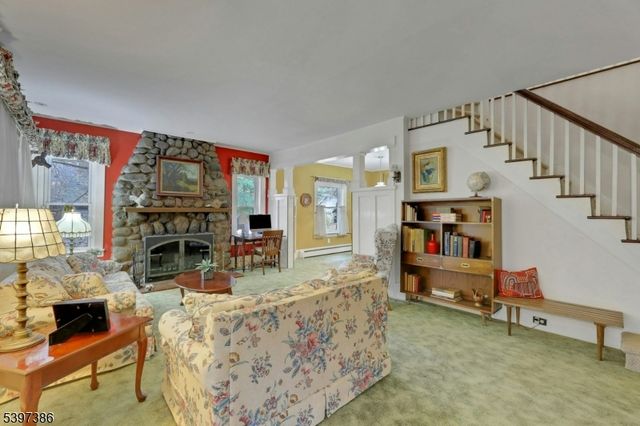 99 Armour Rd, Mahwah Twp., NJ 07430