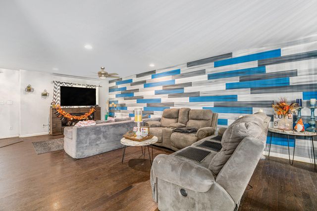 1891 Cooke Street, Hobart, IN 46342