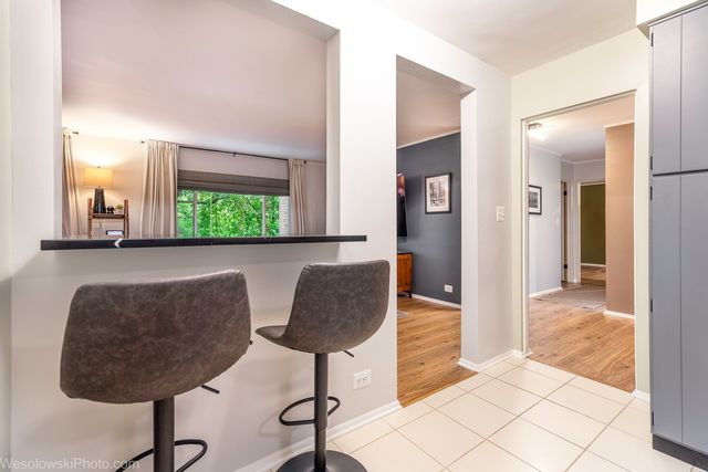 360 Claymoor Road 2C, Hinsdale, IL 60521