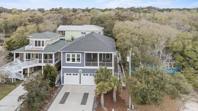 638 S Fourth Avenue, Kure Beach, NC 28449