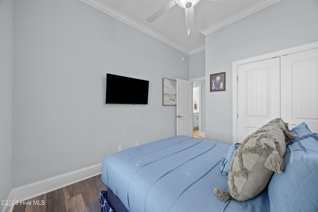 638 S Fourth Avenue, Kure Beach, NC 28449