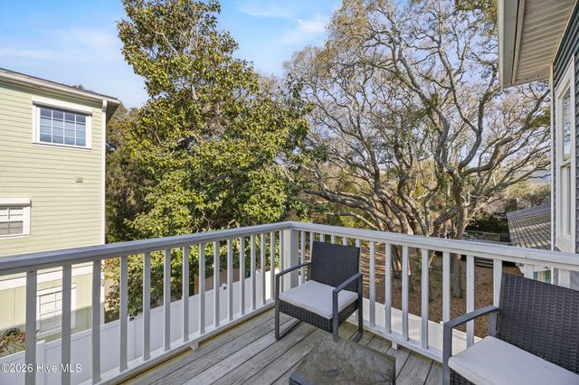 638 S Fourth Avenue, Kure Beach, NC 28449