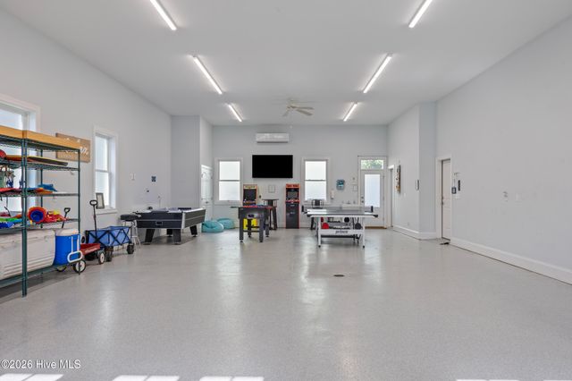 638 S Fourth Avenue, Kure Beach, NC 28449