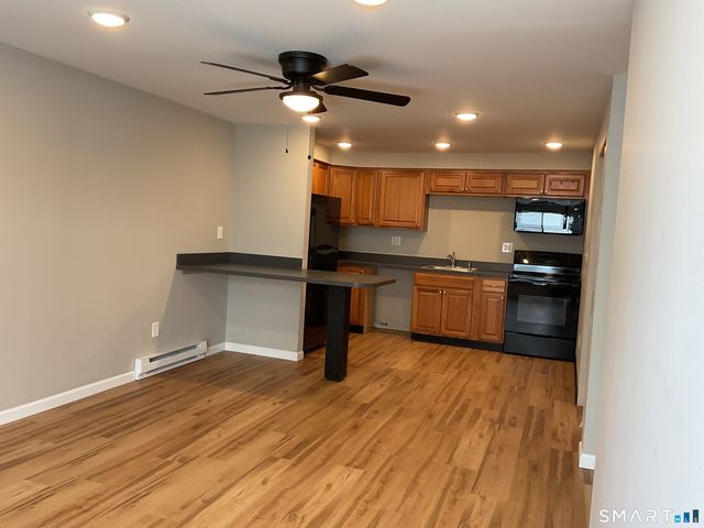 7 Hamre Lane A, Branford, CT 06405