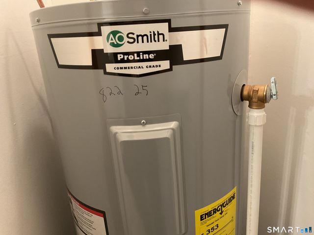 7 Hamre Lane A, Branford, CT 06405