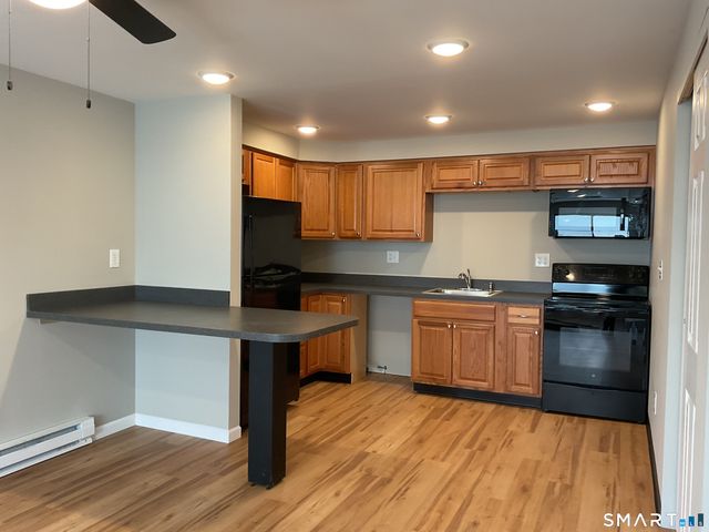 7 Hamre Lane A, Branford, CT 06405