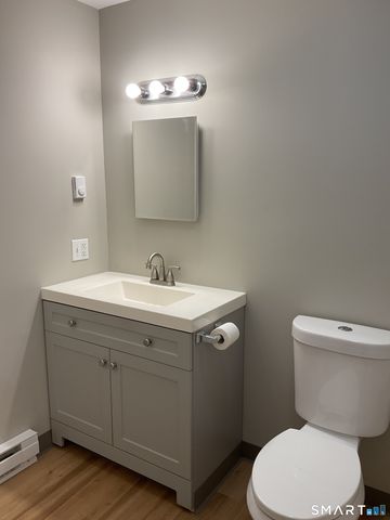 7 Hamre Lane A, Branford, CT 06405