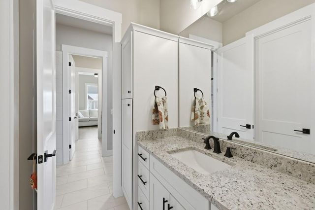 33 Baker Pond Court, Jefferson, GA 30549